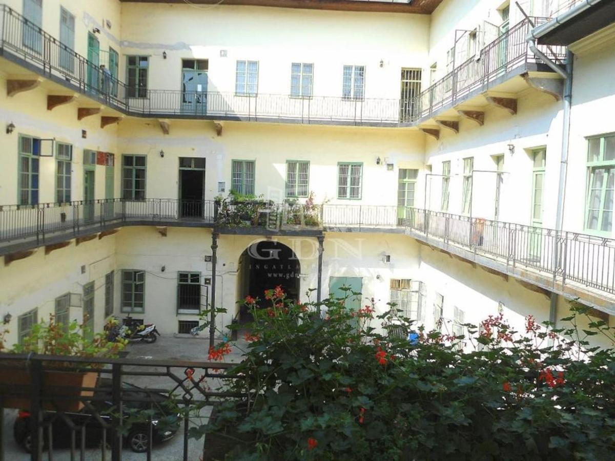 Апартаменты Budapest Central Apartman 3 Bdr, 2 Bath+3A/C+Free Parking+Quite Экстерьер фото